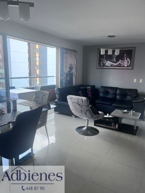 Apartamento de 3 alcobas en venta en Loma De Los Bernal, Medellín, 100 m² · foto 2 de 9