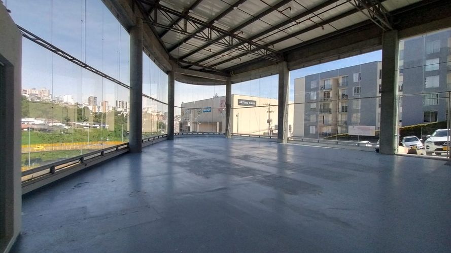 Local en arriendo en La Carola, Manizales, 300 m² · foto 13 de 18