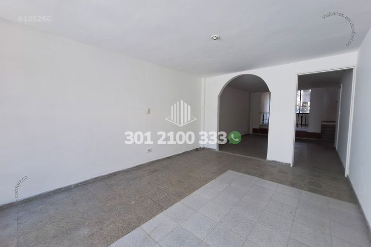 Casa de 4 alcobas en arriendo en Robledo, Medellín, 278 m² · foto 8 de 24