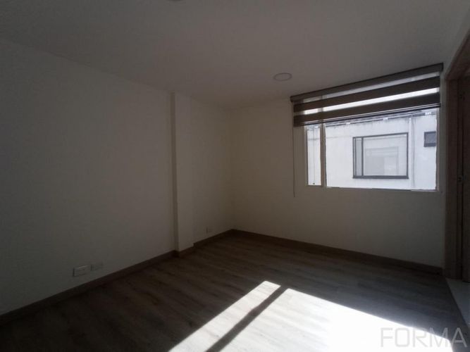 Apartamento de 2 alcobas en venta en Santa Barbara Oriental, Bogotá, 87 m² · foto 15 de 19