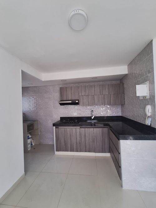 Apartamento de 2 alcobas en venta en El Carmelo, Candelaria, 46 m² · foto 4 de 11