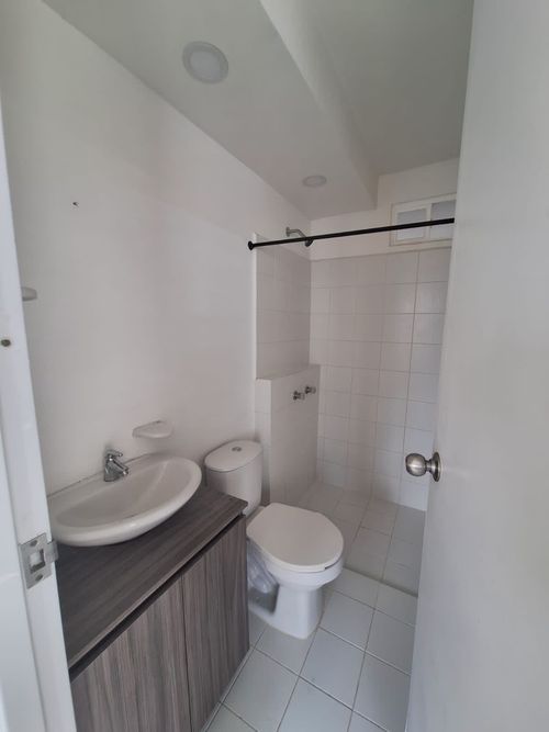 Apartamento de 2 alcobas en venta en El Carmelo, Candelaria, 46 m² · foto 7 de 11