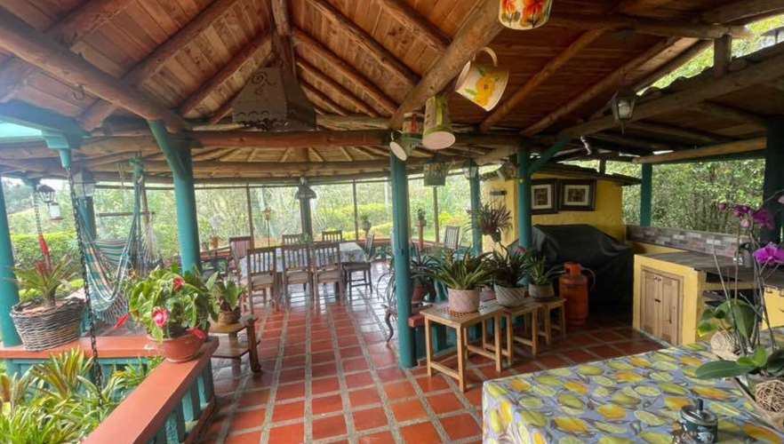 Finca en venta en Sajonia, Rionegro, 2600 m² · foto 4 de 13