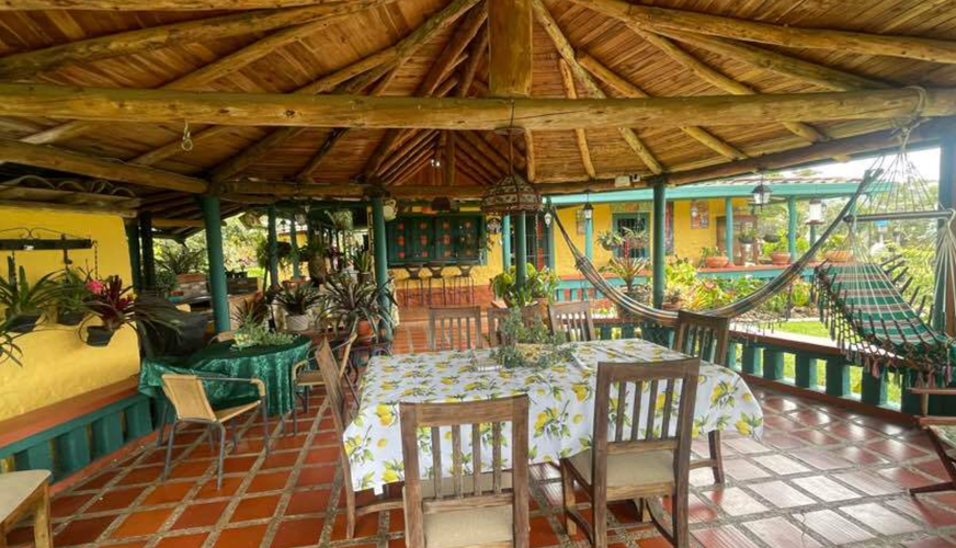 Finca en venta en Sajonia, Rionegro, 2600 m² · foto 3 de 13