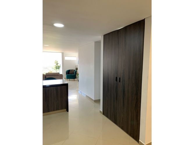 Apartamento de 2 alcobas en venta en Simon Bolivar, Medellín, 99 m² · foto 5 de 17