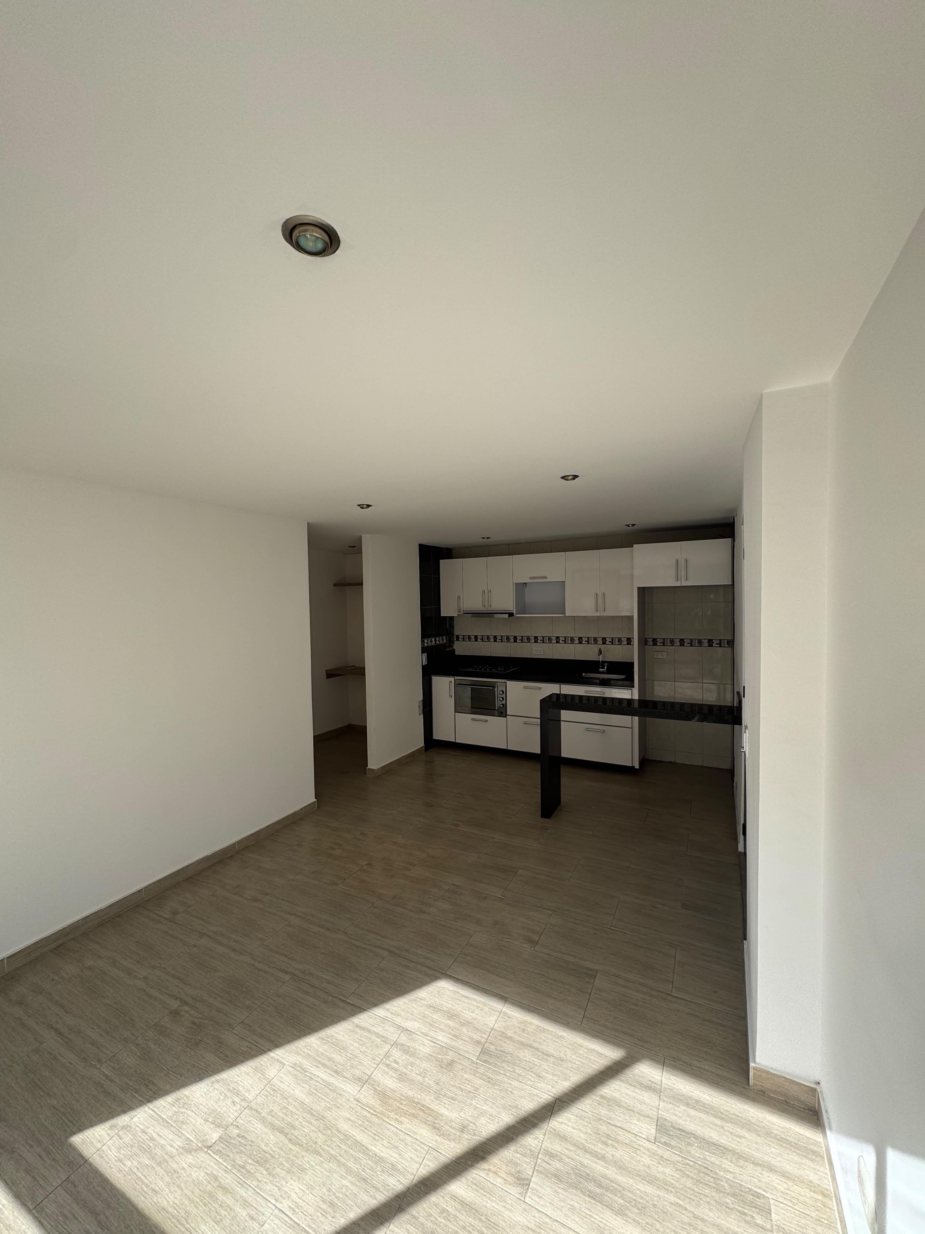 Apartamento en venta en Suba Urbano, Bogotá · foto 2 de 16