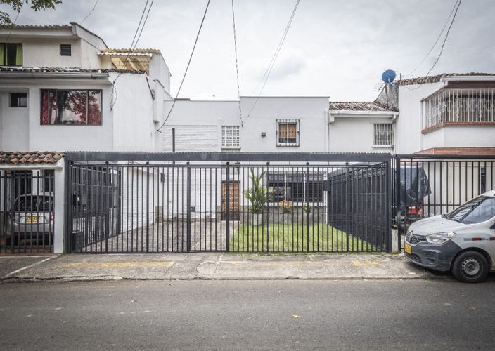 Casa en venta en El Refugio, Cali · foto 4 de 24