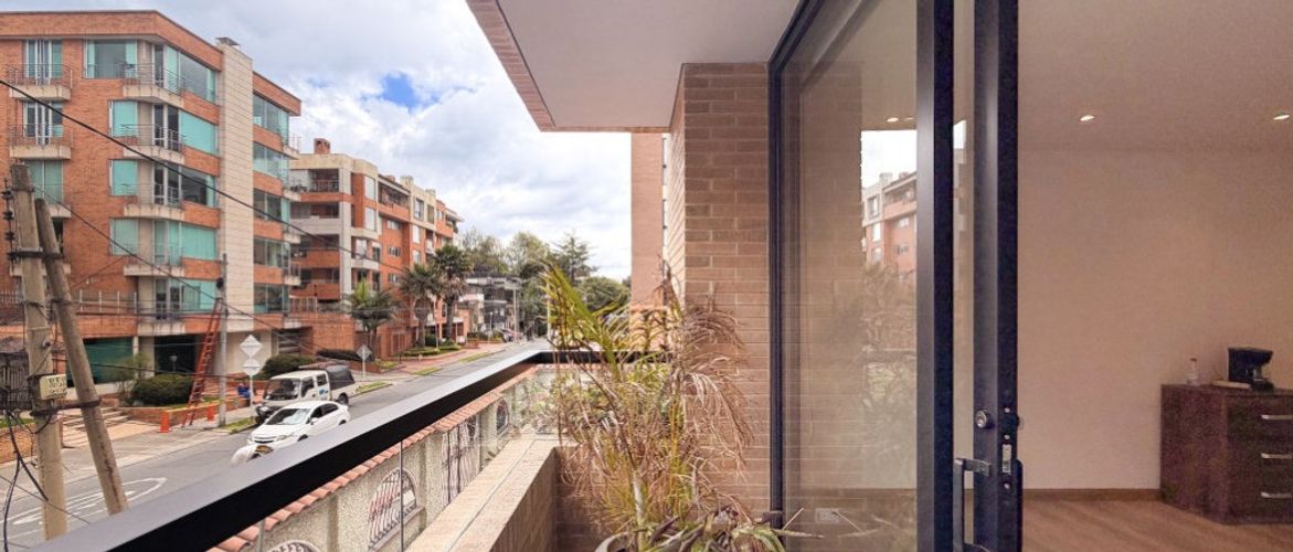 Apartamento de 2 alcobas en venta en San Patricio, Bogotá, 116 m² · foto 2 de 24