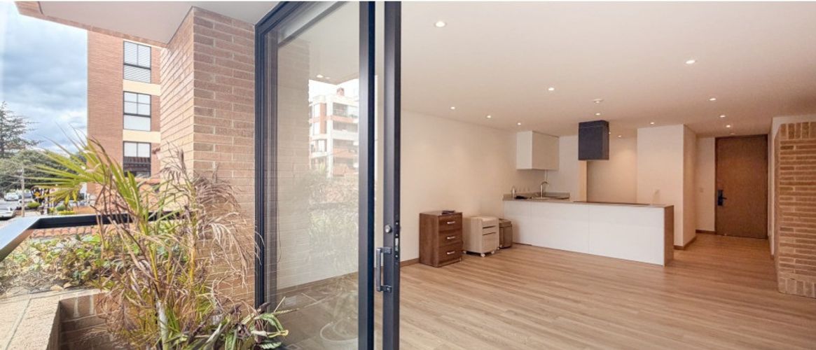 Apartamento de 2 alcobas en venta en San Patricio, Bogotá, 116 m² · foto 3 de 24