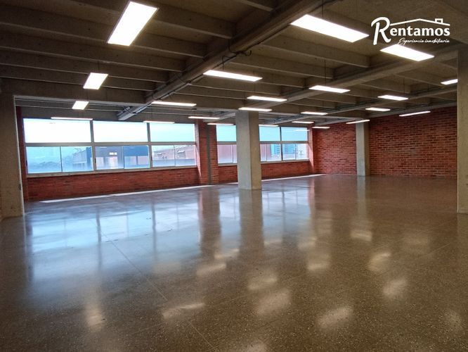 Local en arriendo en Santa Fe, Medellín, 462 m² · foto 5 de 24
