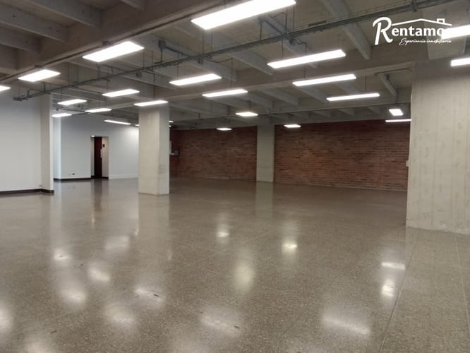 Local en arriendo en Santa Fe, Medellín, 462 m² · foto 13 de 24