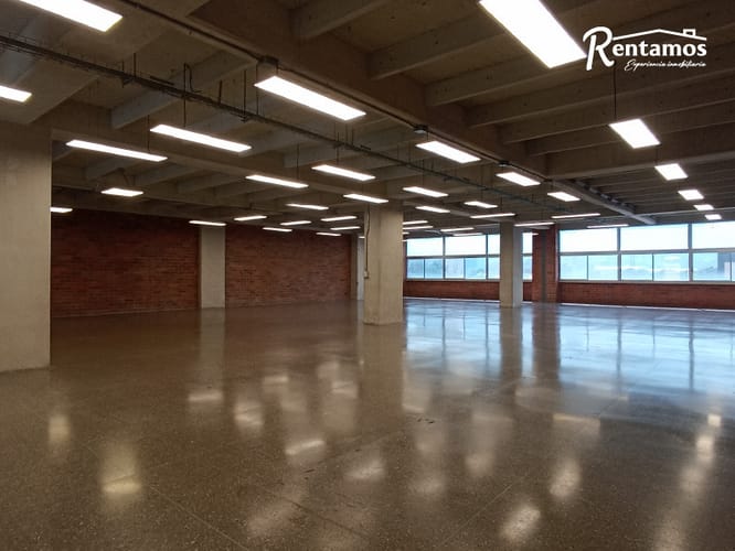Local en arriendo en Santa Fe, Medellín, 462 m² · foto 15 de 24