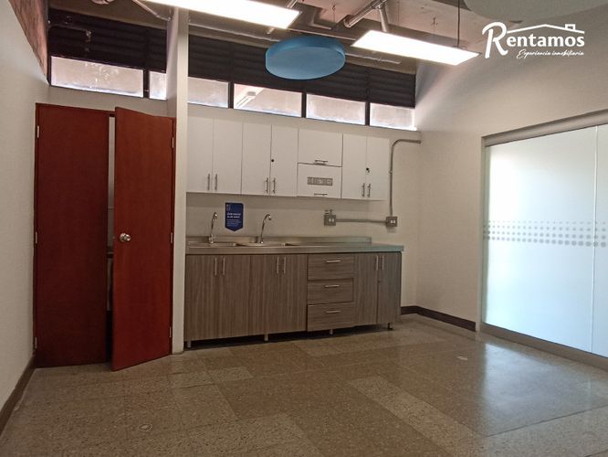 Local en arriendo en Santa Fe, Medellín, 462 m² · foto 21 de 24