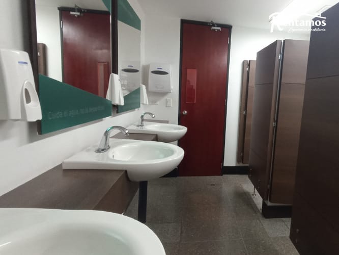 Local en arriendo en Santa Fe, Medellín, 462 m² · foto 23 de 24