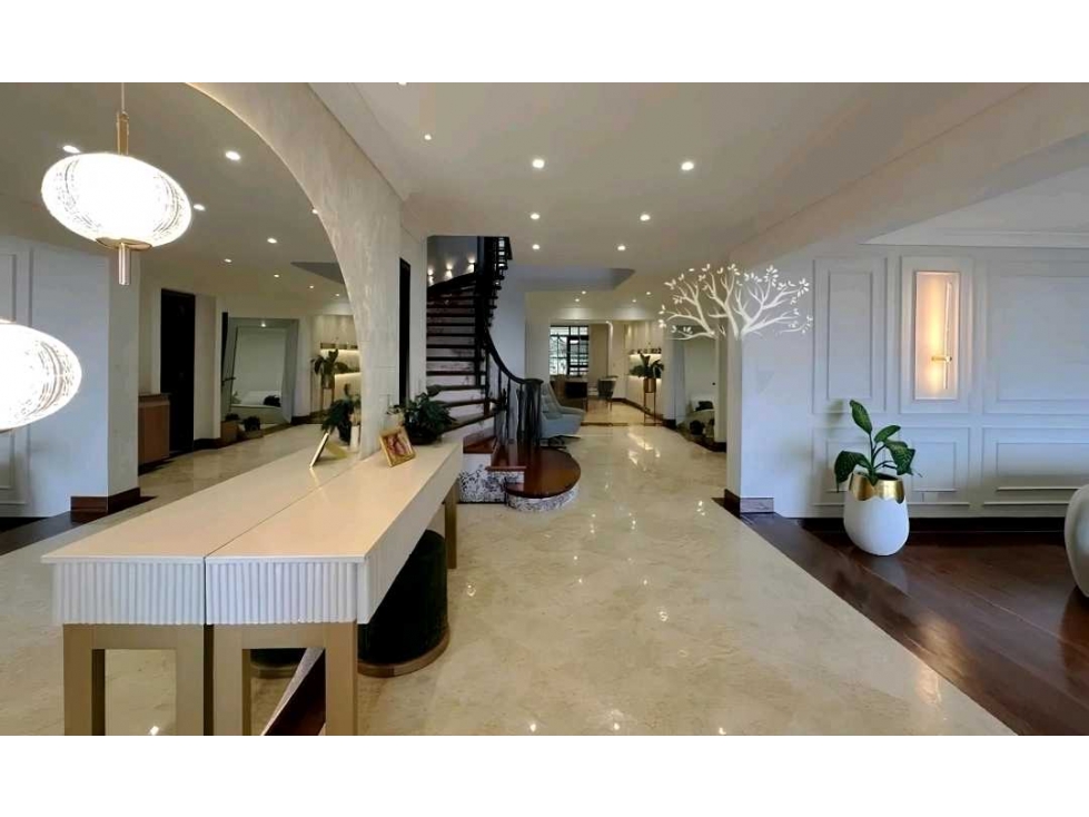 Casa Campestre en venta en El Poblado, Medellín 2