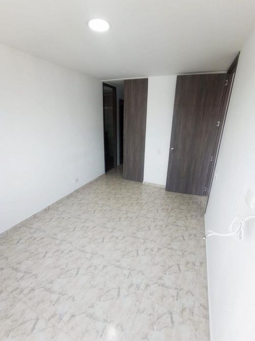 Apartamento de 3 alcobas en venta en Ub. Alferez Real I Etapa, Jamundí, 61 m² · foto 9 de 14