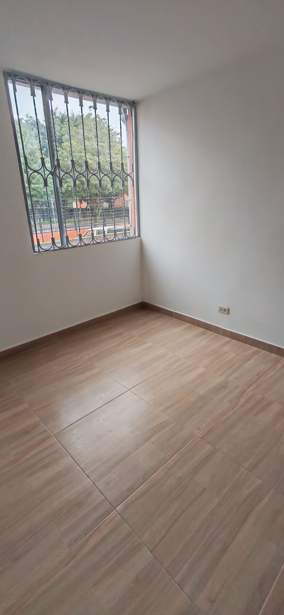Casa en venta en Pinar De Suba, Bogotá · foto 2 de 16