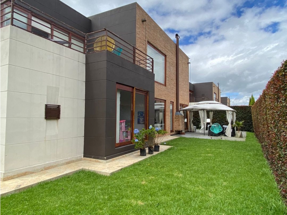 Casa en venta en Canelon Centro, Cajicá · foto 2 de 24