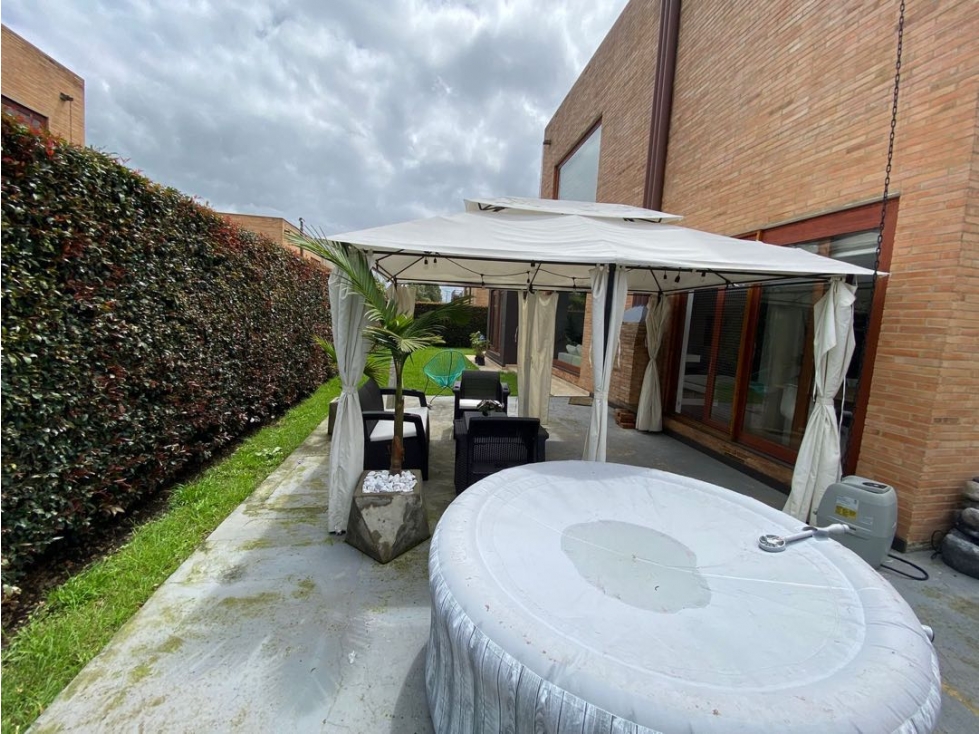 Casa en venta en Canelon Centro, Cajicá · foto 3 de 24
