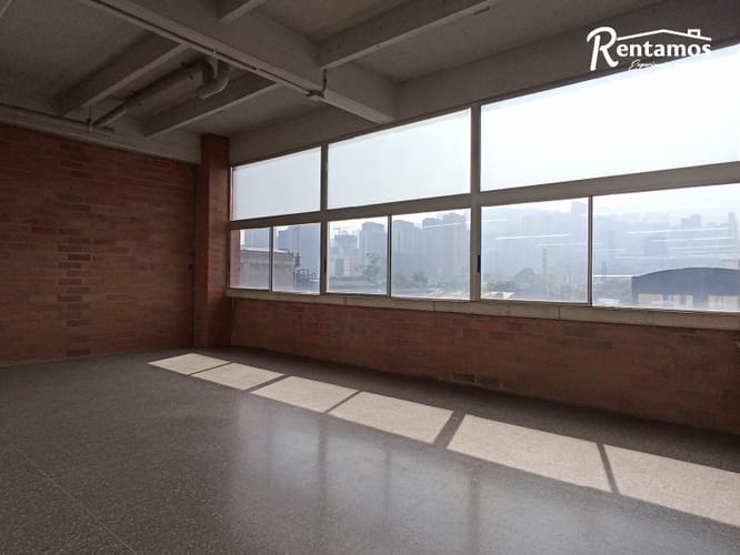 Local en arriendo en Santa Fe, Medellín, 233 m² · foto 5 de 9