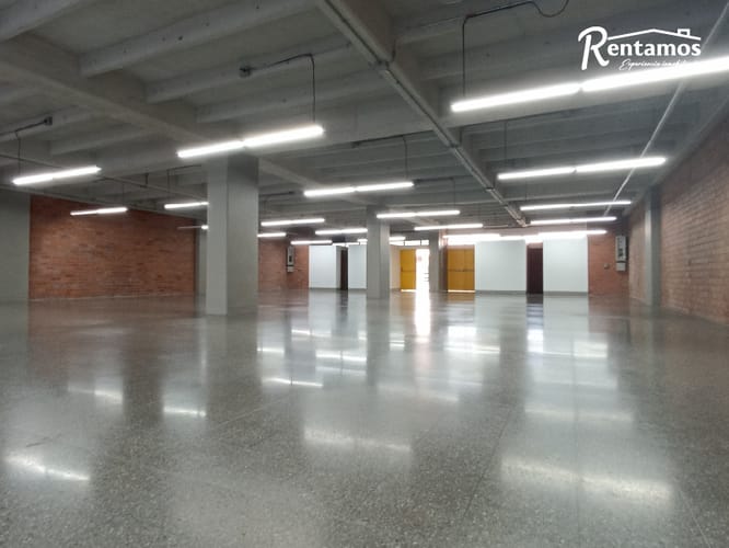 Local en arriendo en Shellmar, Medellín, 466 m² · foto 4 de 23