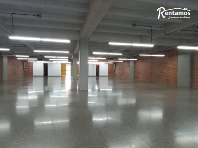 Local en arriendo en Shellmar, Medellín, 466 m² · foto 10 de 23