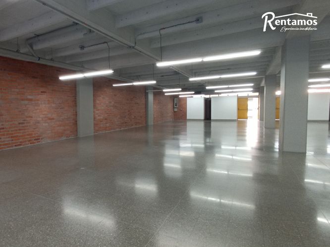 Local en arriendo en Shellmar, Medellín, 466 m² · foto 12 de 23