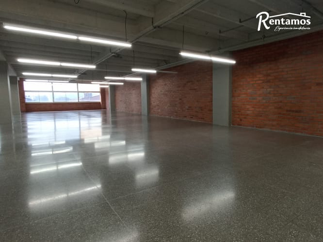 Local en arriendo en Shellmar, Medellín, 466 m² · foto 21 de 23