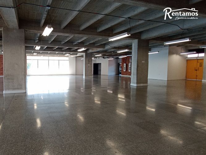 Local en arriendo en Santa Fe, Medellín, 558 m² · foto 4 de 24