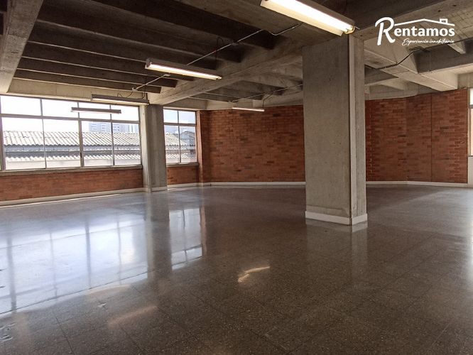 Local en arriendo en Santa Fe, Medellín, 558 m² · foto 13 de 24