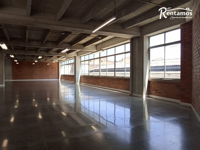 Local en arriendo en Santa Fe, Medellín, 558 m² · foto 16 de 24