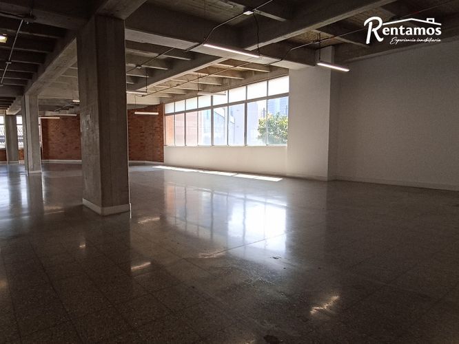 Local en arriendo en Santa Fe, Medellín, 558 m² · foto 21 de 24