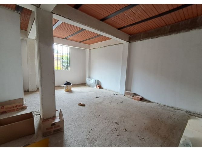 Local en arriendo en Boston, Medellín, 50 m² · foto 2 de 5
