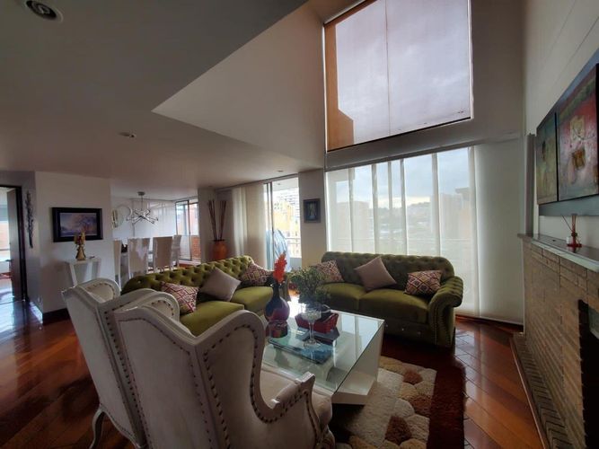 Apartamento de 4 alcobas en venta en Centro Comercial Parque La Colina, Bogotá, 215 m² · foto 12 de 20