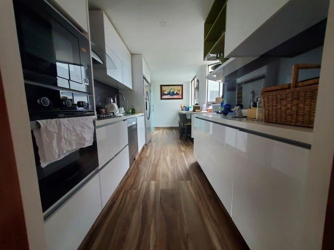 Apartamento de 4 alcobas en venta en Centro Comercial Parque La Colina, Bogotá, 215 m² · foto 11 de 20