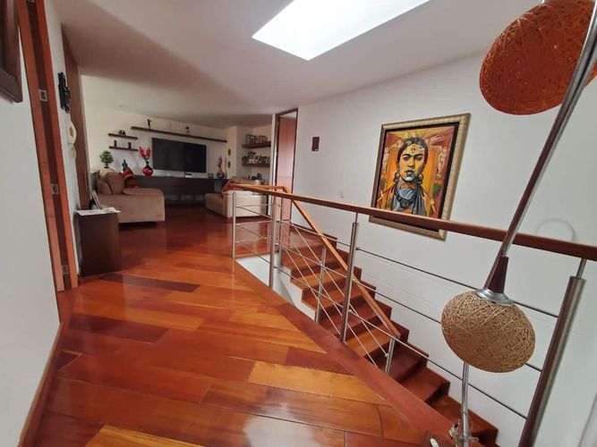 Apartamento de 4 alcobas en venta en Centro Comercial Parque La Colina, Bogotá, 215 m² · foto 16 de 20