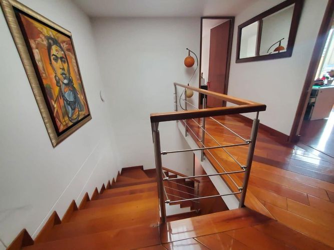 Apartamento de 4 alcobas en venta en Centro Comercial Parque La Colina, Bogotá, 215 m² · foto 8 de 20