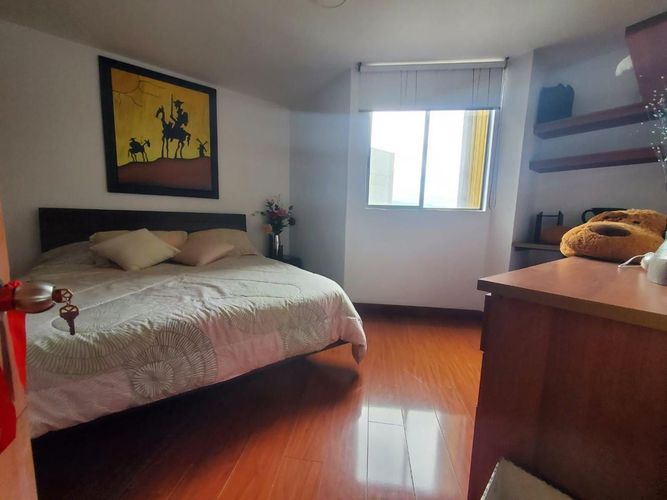 Apartamento de 4 alcobas en venta en Centro Comercial Parque La Colina, Bogotá, 215 m² · foto 7 de 20