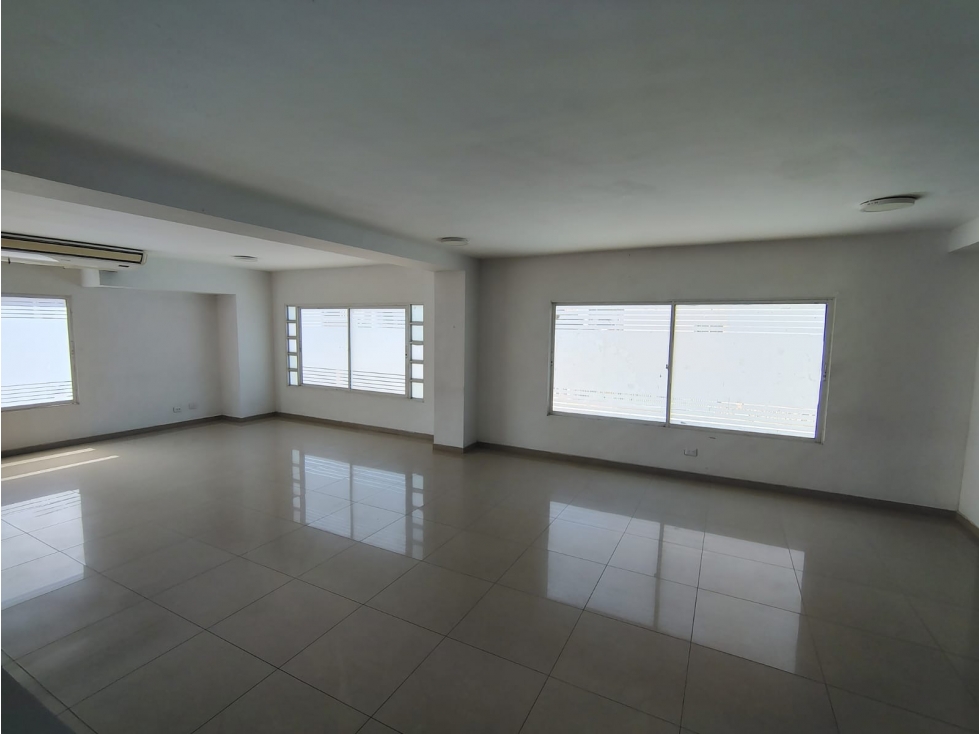 Apartamento en venta en Altos Del Limon, Barranquilla · foto 4 de 18