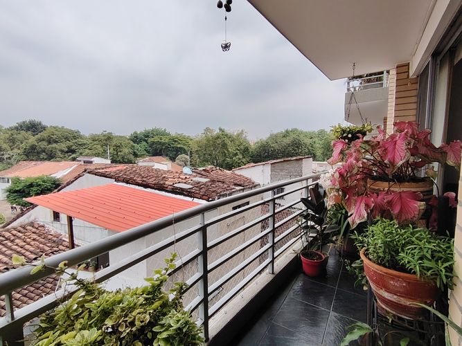 Apartamento de 3 alcobas en venta en El Ingenio, Cali, 137 m² · foto 2 de 20