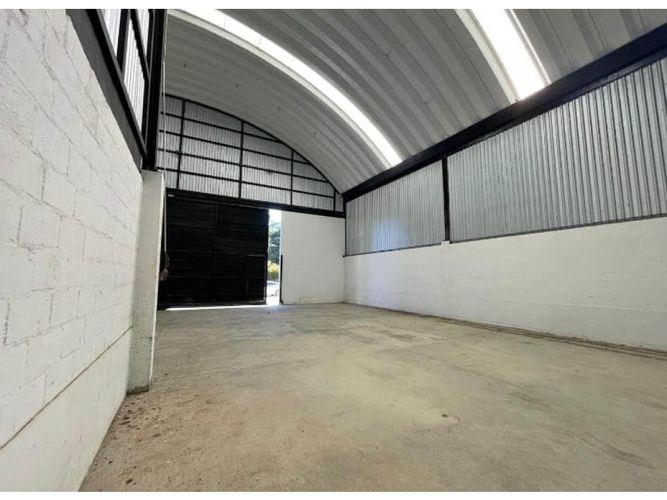 Bodega en arriendo en Berna Mirador, El Carmen de Viboral, 300 m² · foto 2 de 6