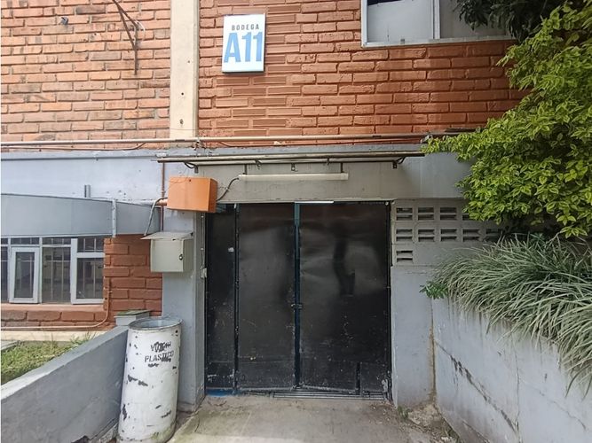 Bodega en arriendo en Perez, Bello, 180 m² · foto 3 de 9