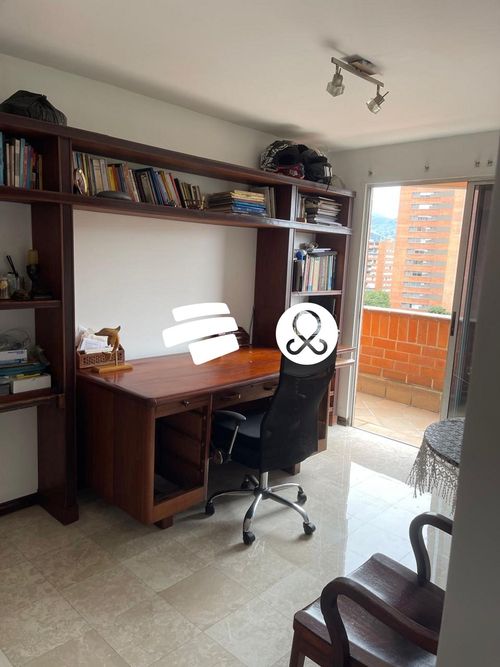 Apartamento de 3 alcobas en venta en La Florida, Medellín, 173 m² · foto 9 de 21