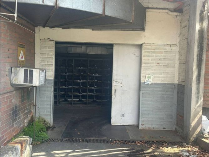 Bodega en arriendo en Perez, Bello, 955 m² · foto 12 de 13