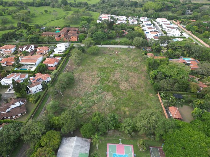 Lote en venta en Cali, 12264 m² · foto 5 de 17