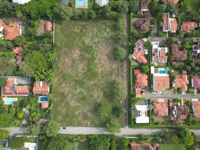 Lote en venta en Cali, 12264 m² · foto 16 de 17