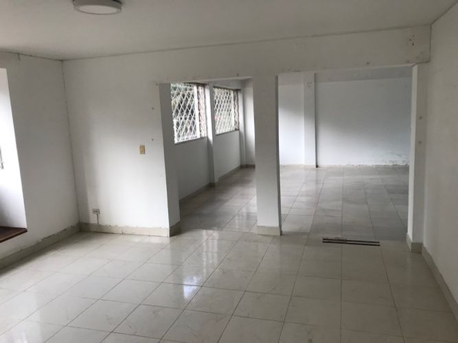 Casa de 4 alcobas en venta en La Calleja, Bogotá, 383 m² · foto 6 de 21