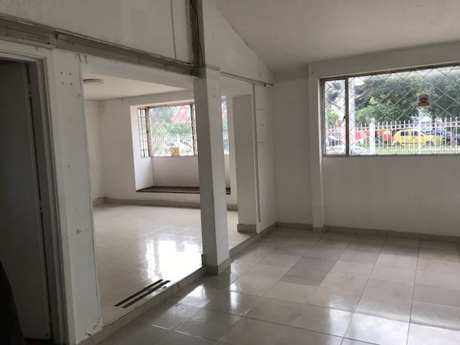 Casa de 4 alcobas en venta en La Calleja, Bogotá, 383 m² · foto 9 de 21