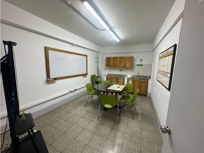 Bodega en arriendo en Perez, Bello, 188 m² · foto 5 de 9