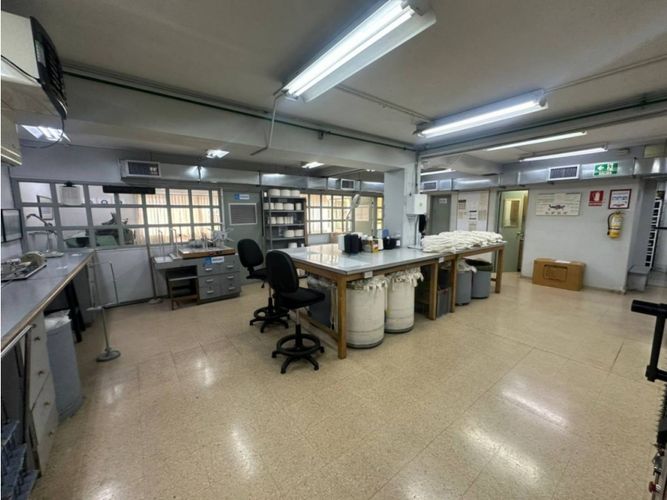 Bodega en arriendo en Perez, Bello, 188 m² · foto 6 de 9